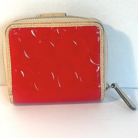 New Coach Wallet Small Red Embossed Shiny Snap Zip Around Women’s ID Bills Coins - Picture 3 of 10